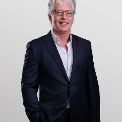 Roland Sanders